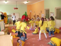 /album/fotogaleria-naturacikove-dobrodruzstva1/tanec-varim-polievocku-jpg1/